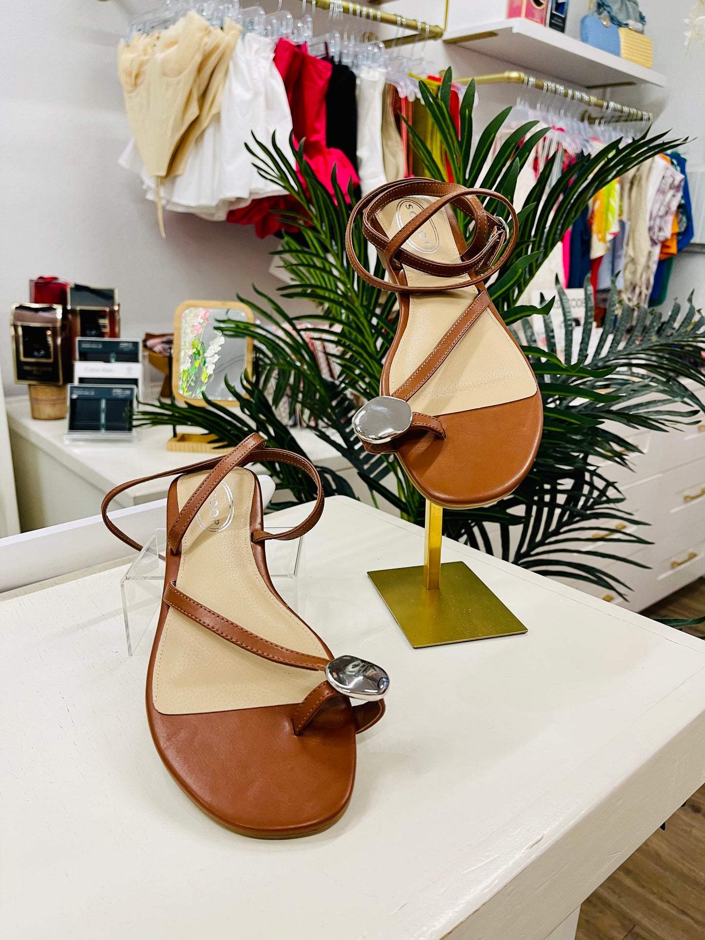 Scoop Strappy Sandals