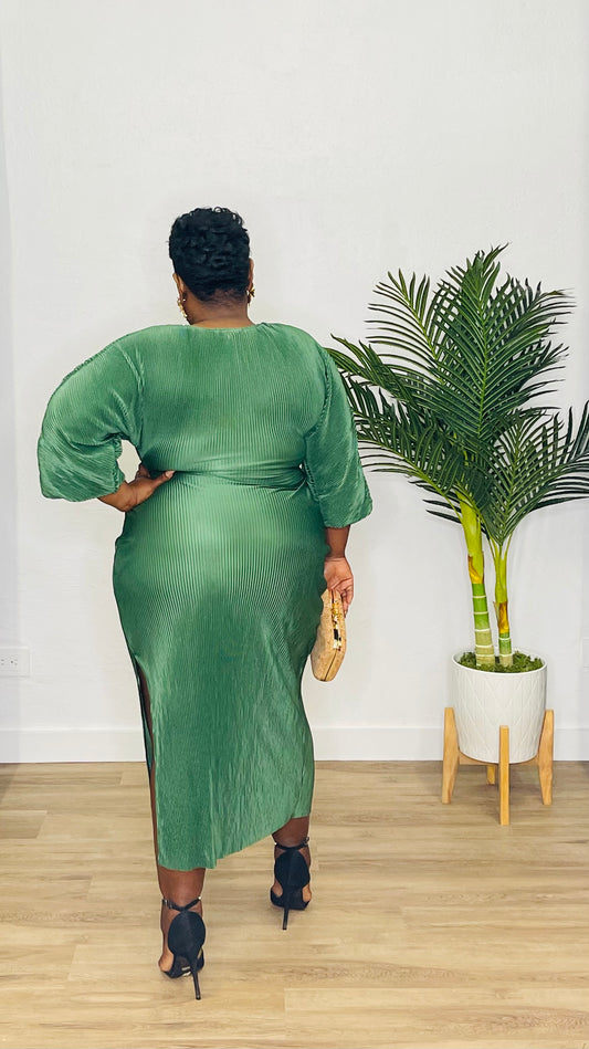 Acoa O-Ring Front Midi Dress