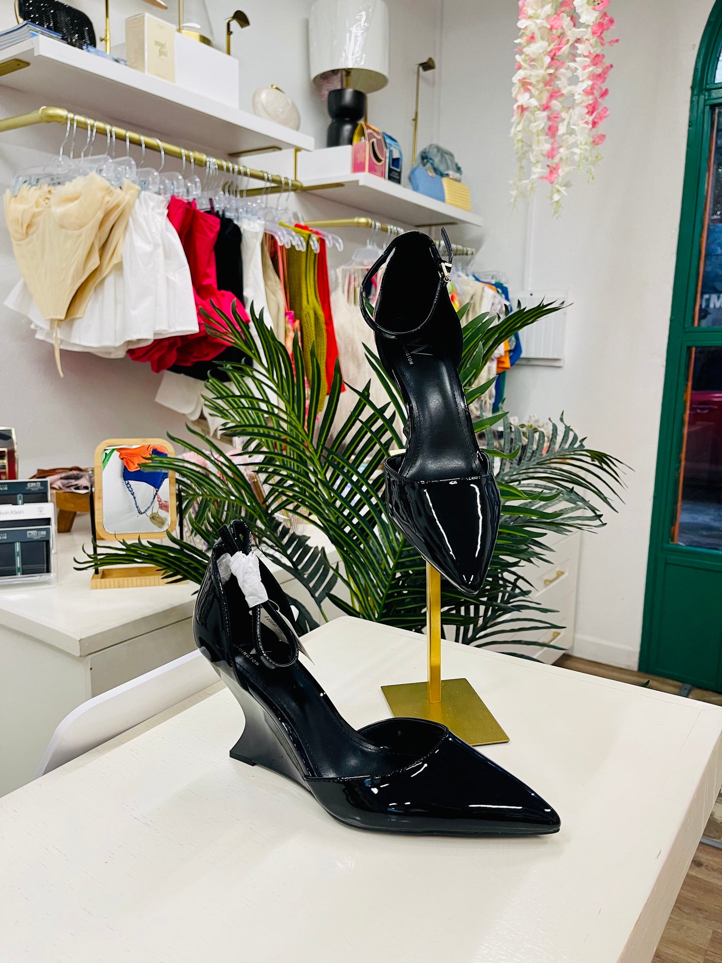 Worthington Naomi Wedges