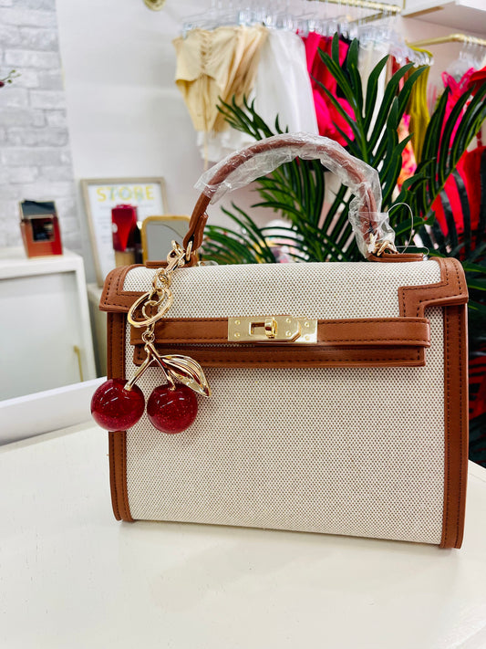 UE Cherry Charm