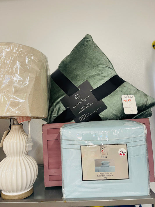 Nanette Lepore Decor. Pillows 2Pc