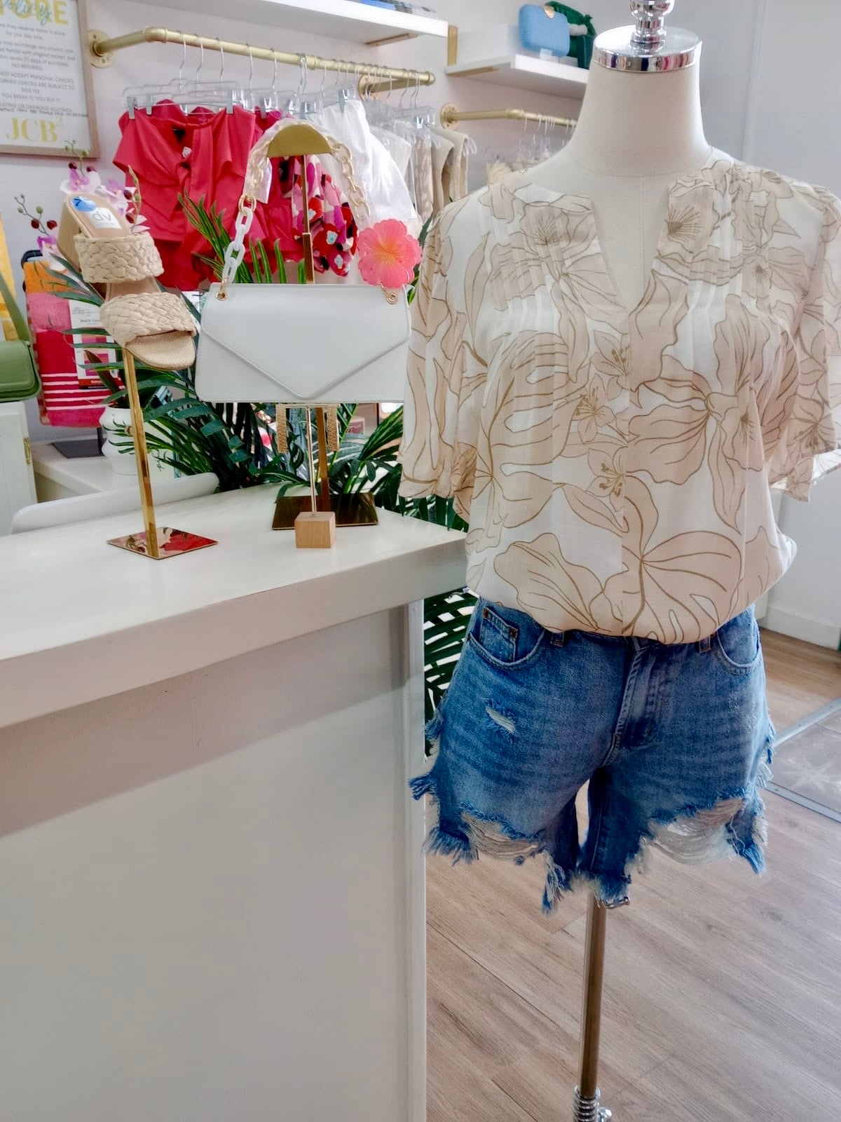 R+O V Neck Blouse