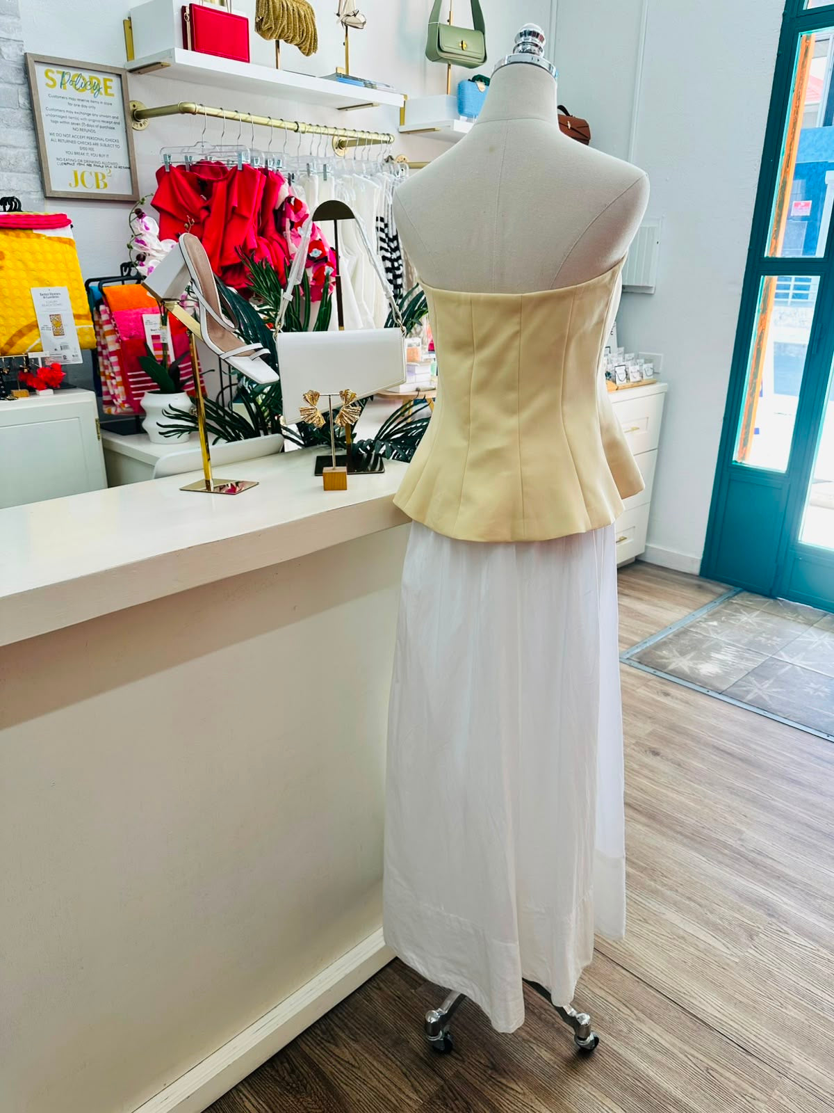 AQ Pam Strapless Top