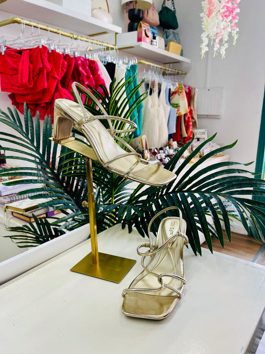 On 34th Cloverr Gold Sandals