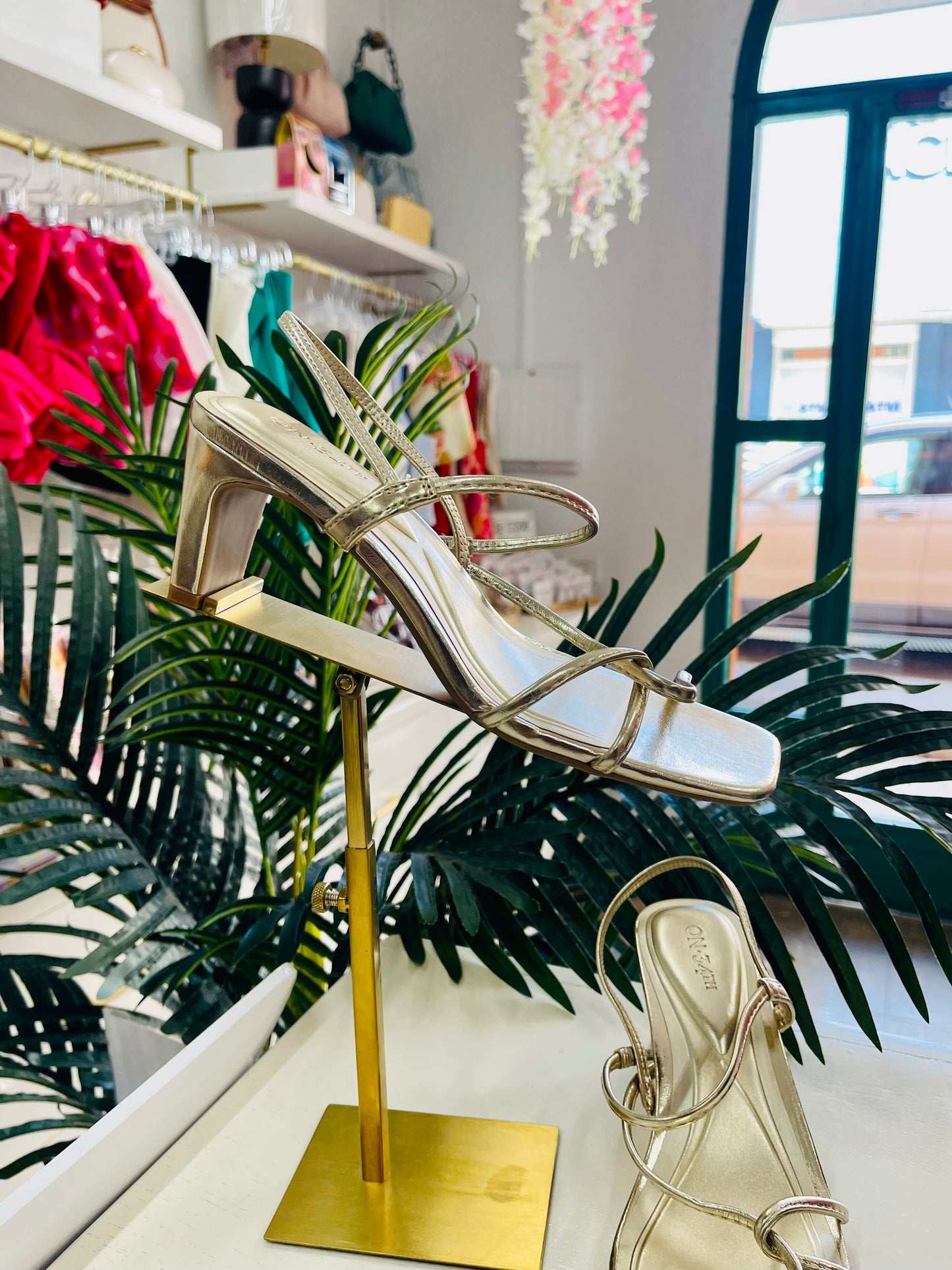 On 34th Cloverr Gold Sandals