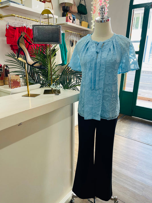 Cece Embossed Top