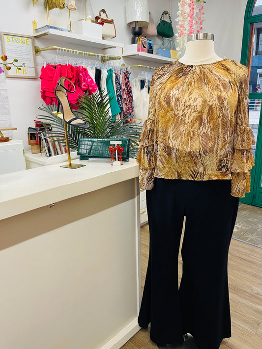 L&P Ruffle Slve Top